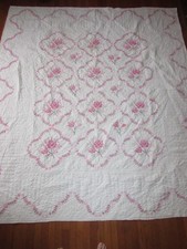 VINTAGE HAND CROSS STITCHED PINK RED ROSES DESIGN QUILT 90" X 79" EXQUISITE
