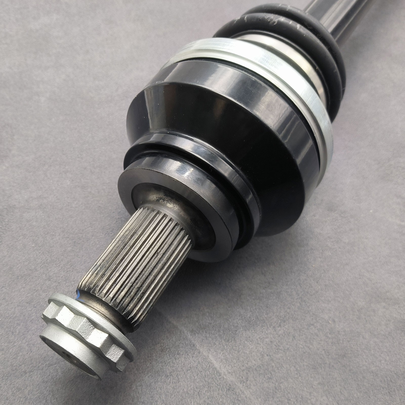 33207566078 Rear Right Passenger Axle Shaft for 2010-2019 Rolls-Royce Ghost RR4