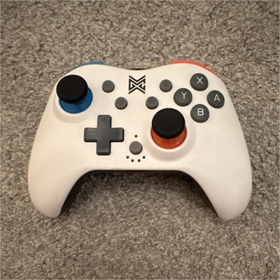 Nintendo switch controller by mobile gaming corps PDP White Gaming controller