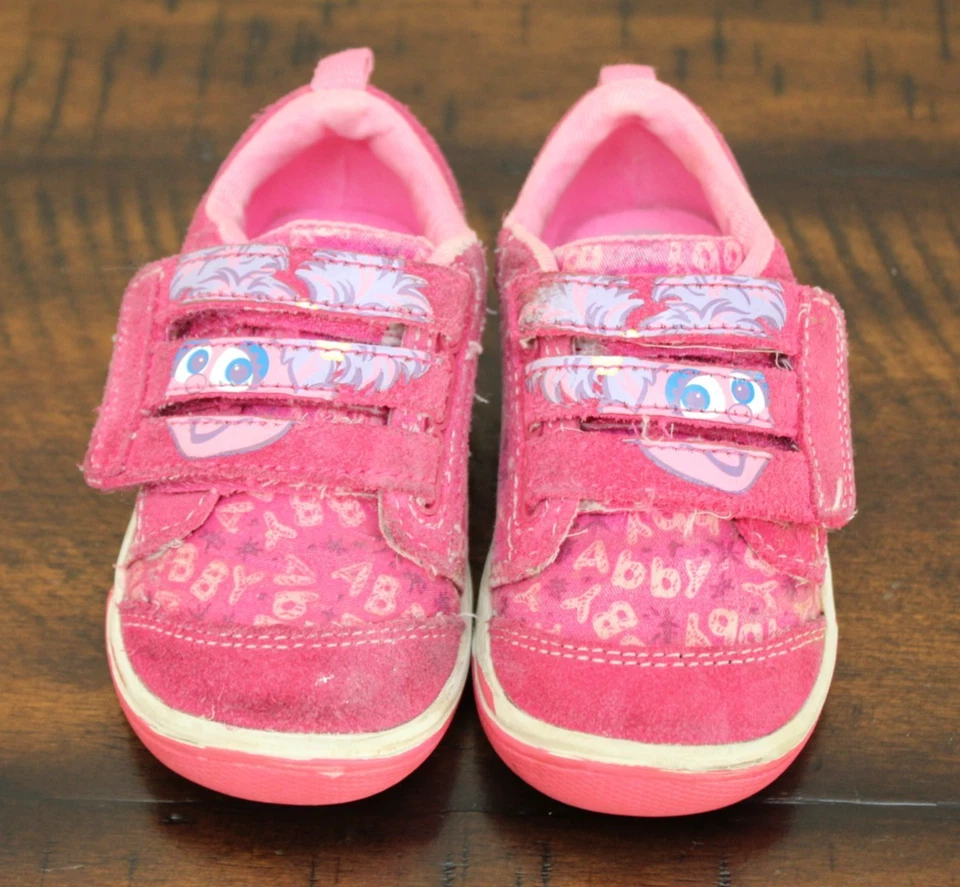 ZAPATILLAS Stride Rite ABBY CADABBY Niñas Pequeñas 5.5 W Zapatos Anchos Calle Sésamo Foto 2 de 4