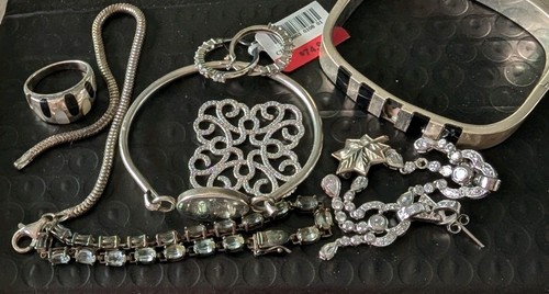 Small Lot - Sterling Silver Broken Jewelry - 75g - some with stones