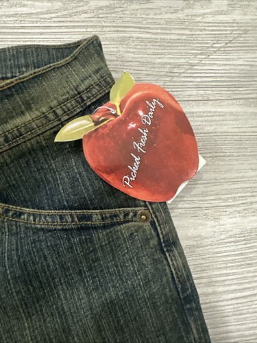 Apple Bottoms Vintage Capri Jeans Brand New, sizes 4,6, and 10 - Picture 3 of 11