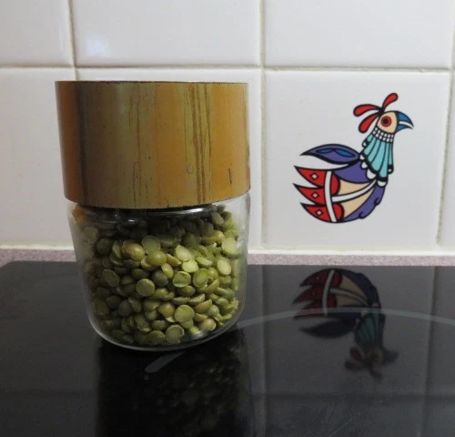 Pyrex 1970 Store N See 3¾ " Wood Grain Lid 5oz twist lid MCM plastic insert seal