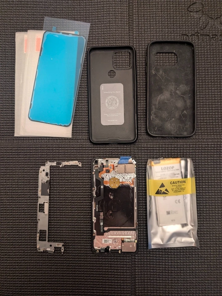 Google Pixel 5 piezas funciona, teléfono completo excepto pantalla, funda frontal/cámara y placa Foto 2 de 2
