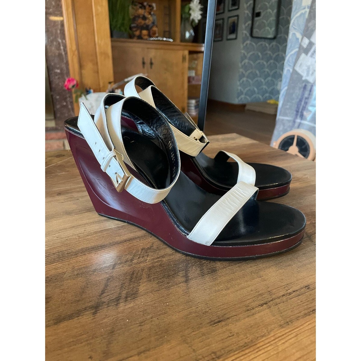 Gucci 1990s Maroon Leather Wrap Around Acrylic Wedges | eBay