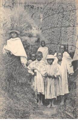 MADAGASCAR - SAN56587 - Tananarive - 6 Hovas Children