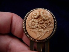 cbs15-2 Flower Daisy flower bouquet peach white CAMEO BOOKMARK book mark books
