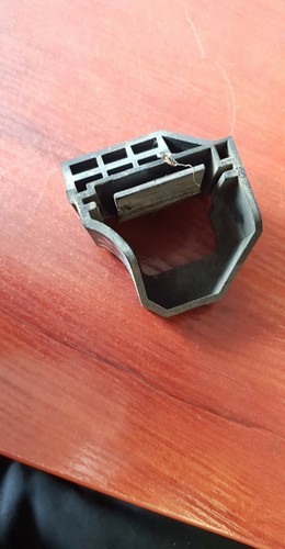 BMW 1 3ER E81 E82 E87 E92 E93 Kühlerhalter links unten 7526443