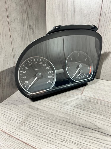 BMW E81 E87 Diesel Kombiinstrument Tacho 1042775