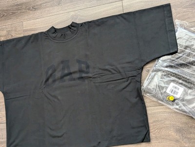 Yeezy Gap 78 Crop Dove No Seam Tee Shirt YGEBB Black - Size Large