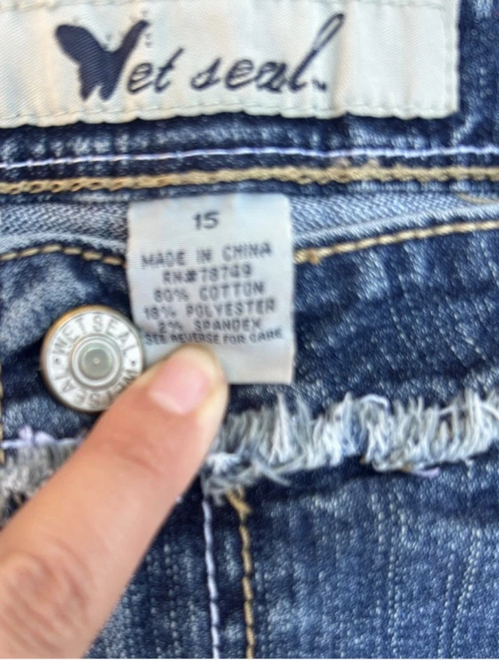 Y2K Vintage Wet Seal Micro Mini Shorts Low Rise Women’s Size 15 Rare 2000s Vtg - Image 4 of 4