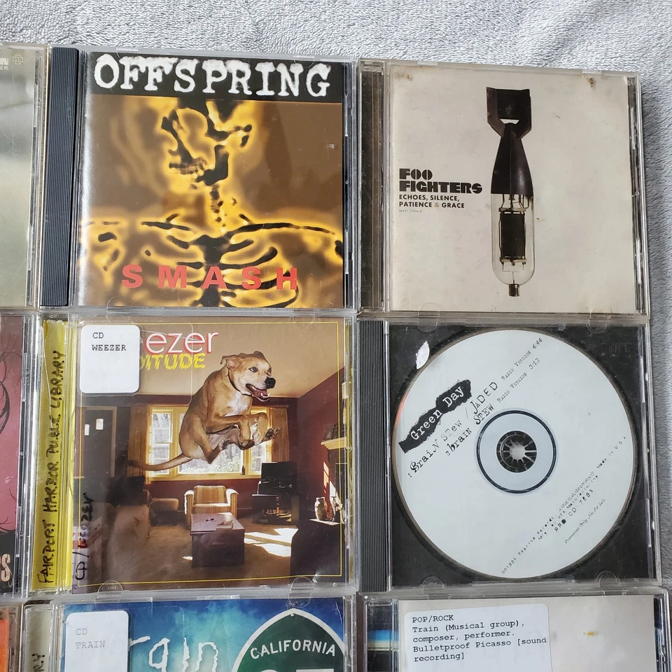 Metal Punk Rock CD Lot of 18 Greenday Offspring Foo Fighters Black Sabbath Train Foto 3 de 4