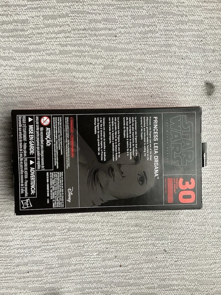 Figura de acción de la princesa Leia Organa de Star Wars Foto 2 de 2