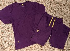 Purple Women  s Scrubs Set Size Small Flared Leg Medical Uniform Wonderwinks