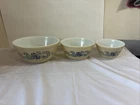 Vintage Pyrex Homestead Mixing Bowls Tan Speckled Blue Set Of 3; 401, 402 & 403