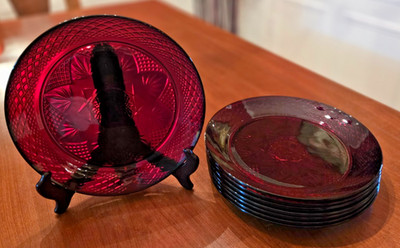 Set of 8 Vintage Luminarc Arcoroc France Ruby Red Glass Dinner Plates 10''