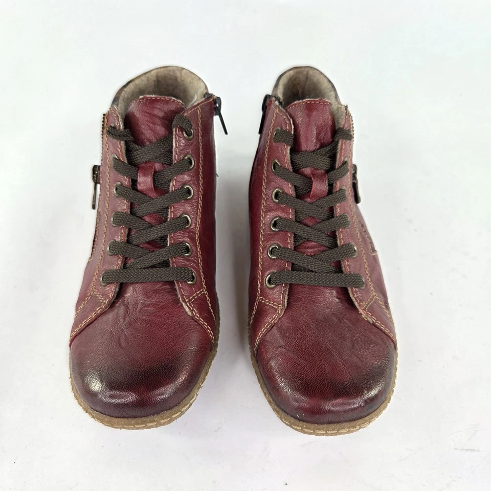 Botas Remonte Liv com zíper duplo EUA 10 couro vermelho forrado de feltro sapatos com cadarço  - Imagem 3 de 4