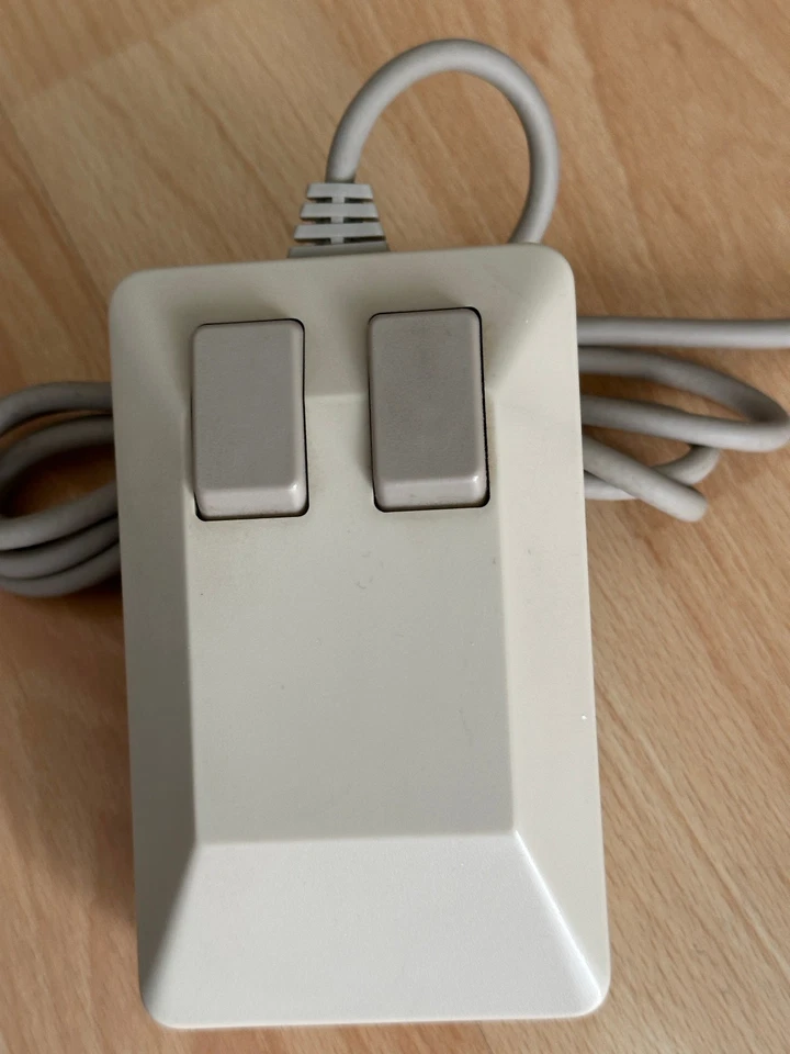 Commodore AMIGA MAUS / MOUSE , gebraucht, funktioniert  ... #57 25 - Bild 2 von 3