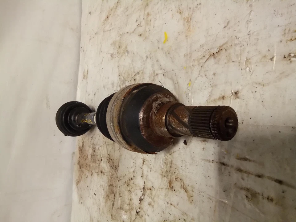 Eje de transmisión delantero izquierdo usado se adapta a: Chevrolet Aveo 2009 delantero MT SIN ABS delantero Foto 2 de 4