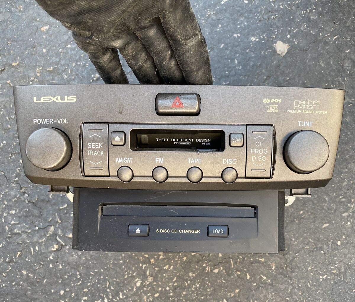 2004-2006 Lexus LS430 Radio 6 CD Changer Player Mark 2004-2006 Lexus LS430 Radio 6 CD Changer Player Mark