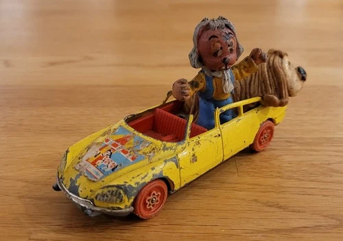 1971 VINTAGE CORGI TOYS No. 807 CITROEN DS 19 MAGIC ROUNDABOUT DOUGAL'S CAR