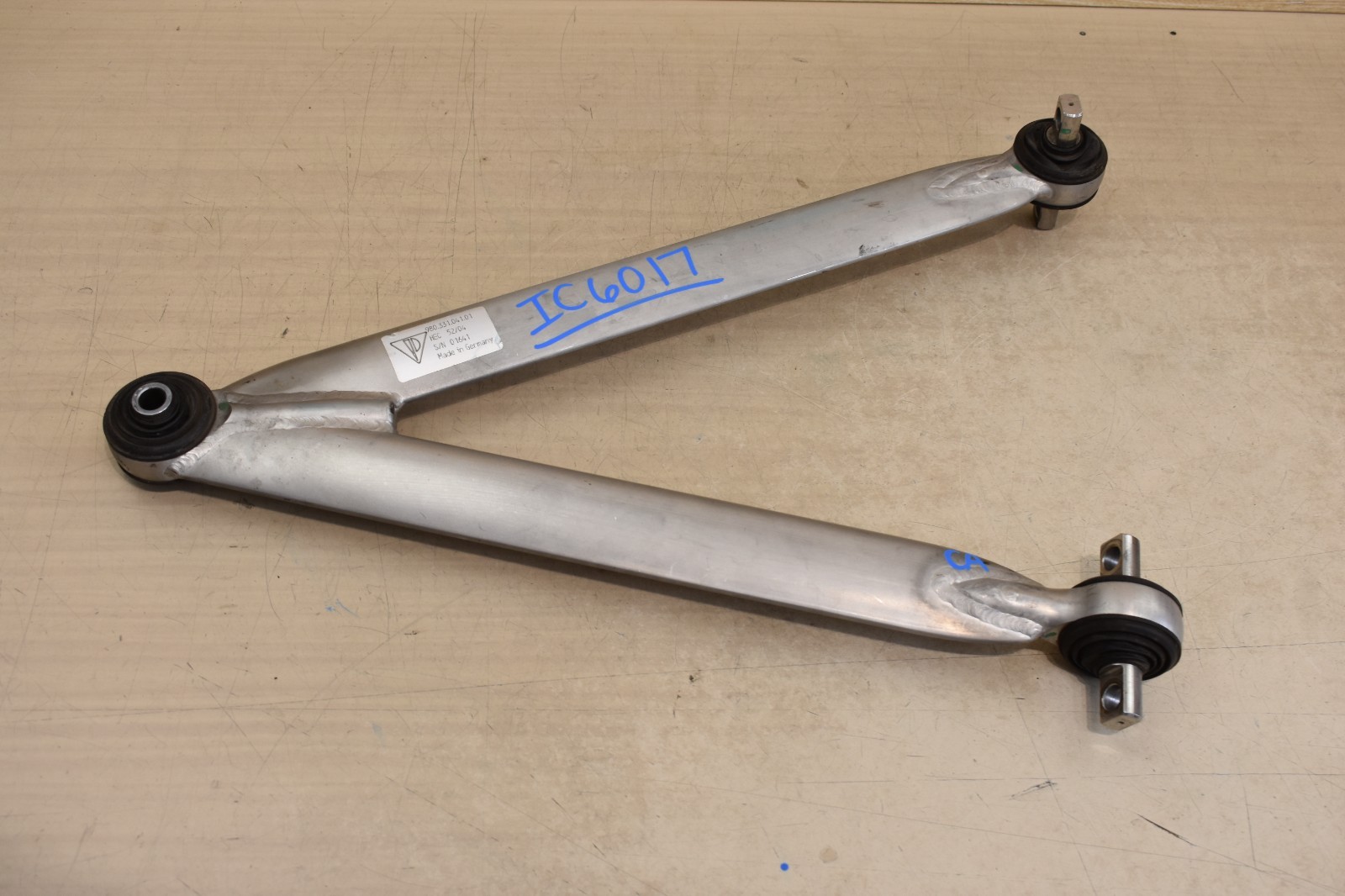 04-06 PORSCHE CARRERA GT REAR SUSPENSION LOWER CONTROL TRACK ARM OEM 98033104101