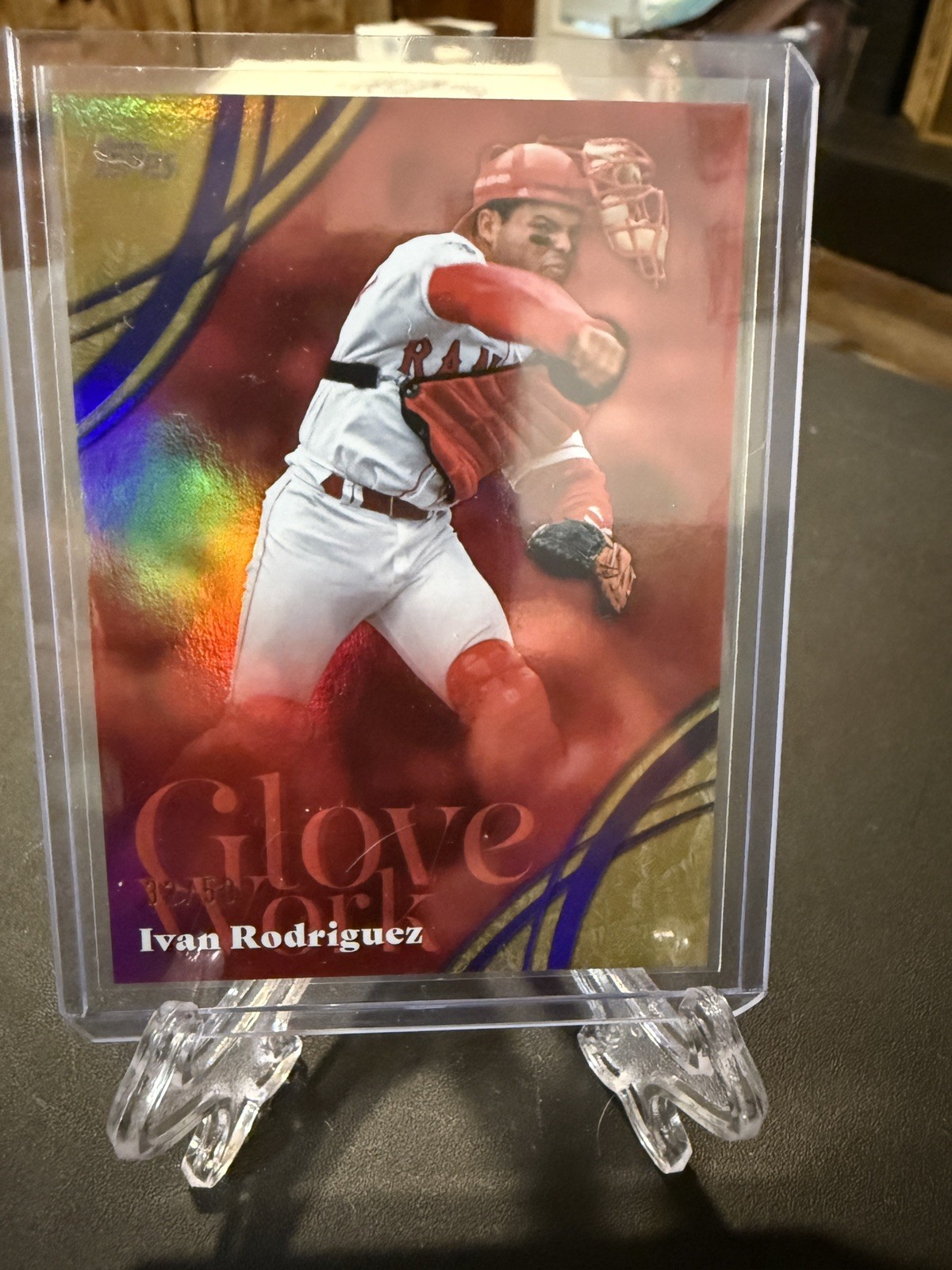 Ivan Rodriguez 2026 Topps Series 2 Glove Works Gold 32/50 #GW-7 Texas Rangers
