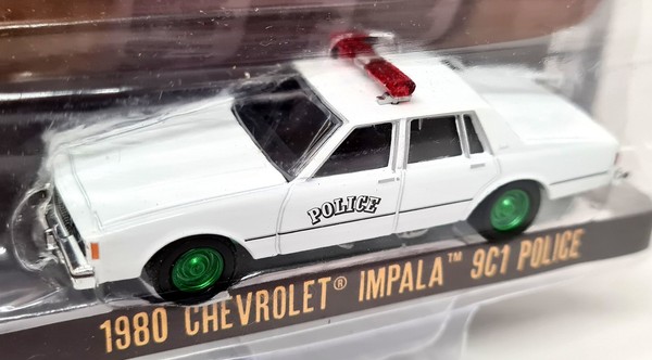 Greenlight 1/64 Chevrolet Impala 1980 9C1 Police Chase Edition Model Car-image