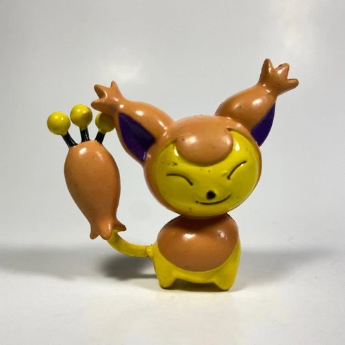 1.75” 2003 Hua Nyugz Nintendo Pokemon Skitty PVC Figure
