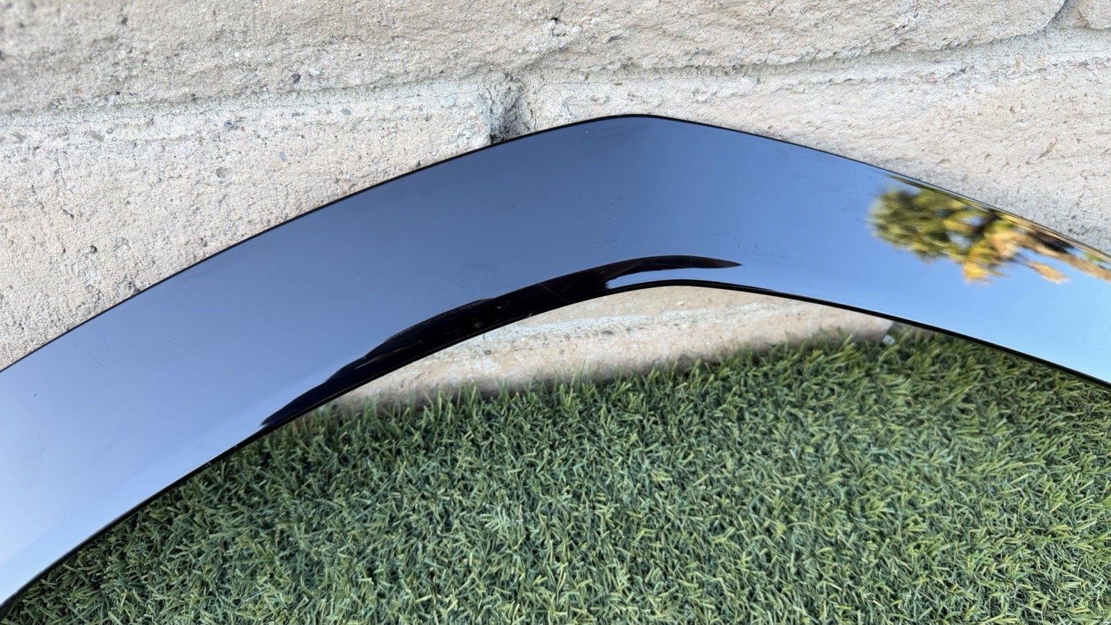 Lamborghini Urus Rear Right Trim cover P/N 4ML853818