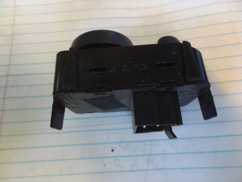 1996 1997-2000 Dodge Caravan & Voyager Power Side View Mirror Switch 4685317 OEM Foto 2 de 4
