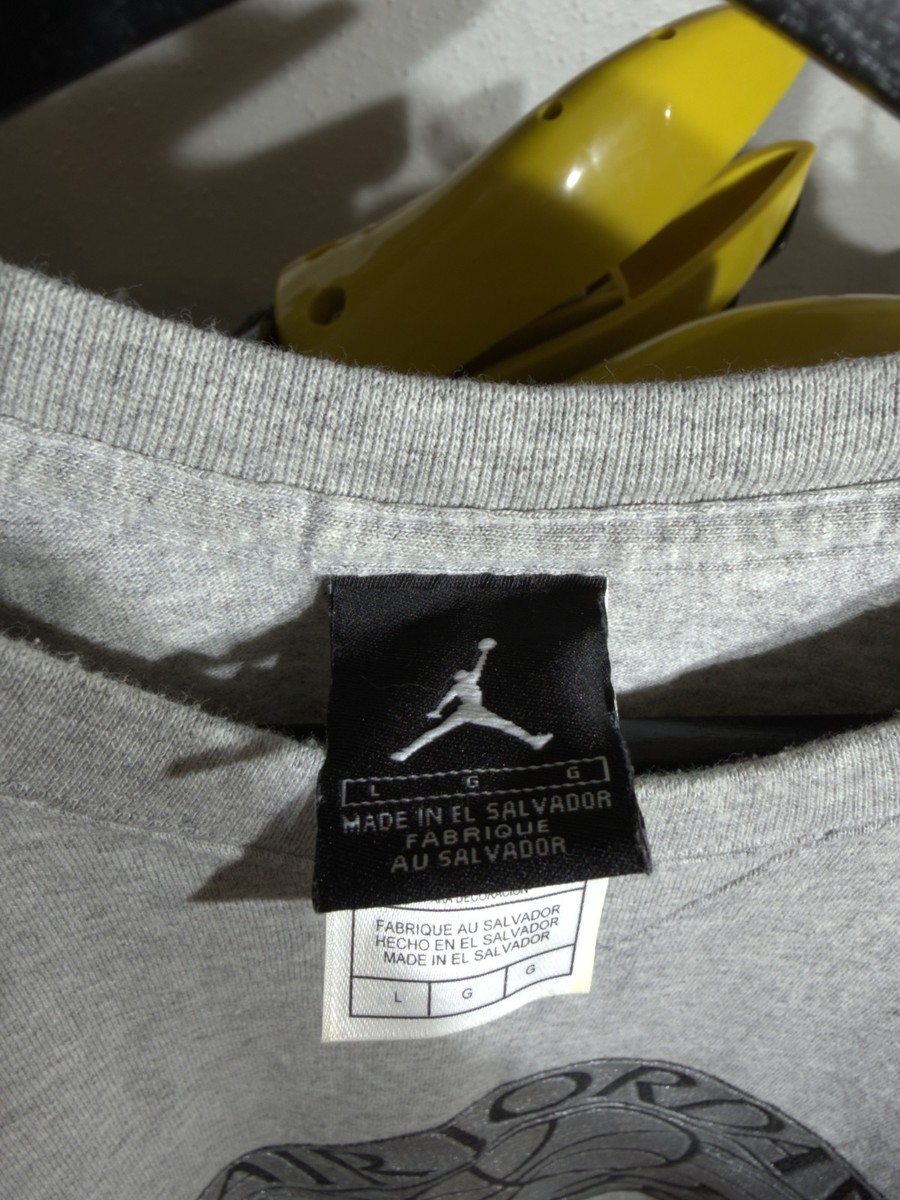 Vintage 2001 Nike Air Jordan I 1 Wings CO.JP Japan Silver Grey Shirt Large Rare View 4