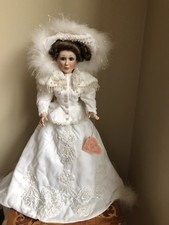 MARYSE NICOLE FRANKLIN MINT HEIRLOOM PORCELAIN DOLL CHARMIN' CRYSTAL