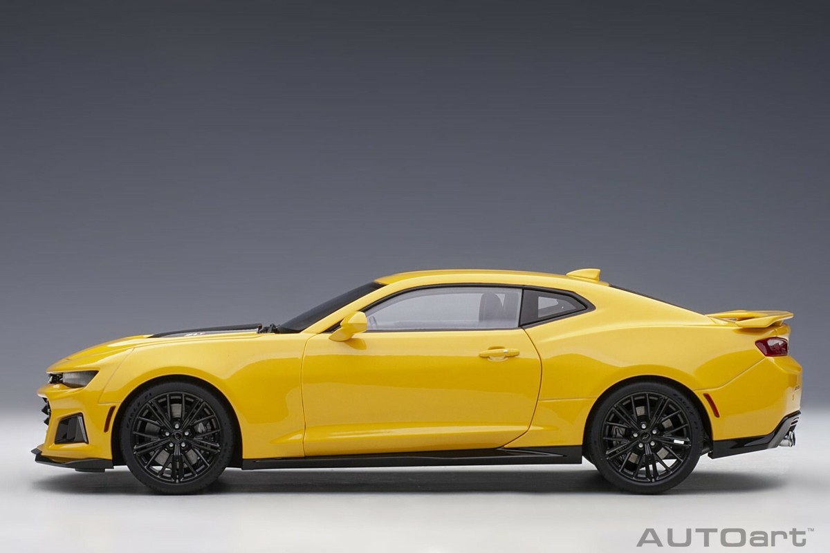 ロ*ン様 AUTOart 1/18 シボレー カマロ ZL1 2017 イエロー Autoart Chevrolet Camaro ZL1 2017 Bright Yellow in 1/18