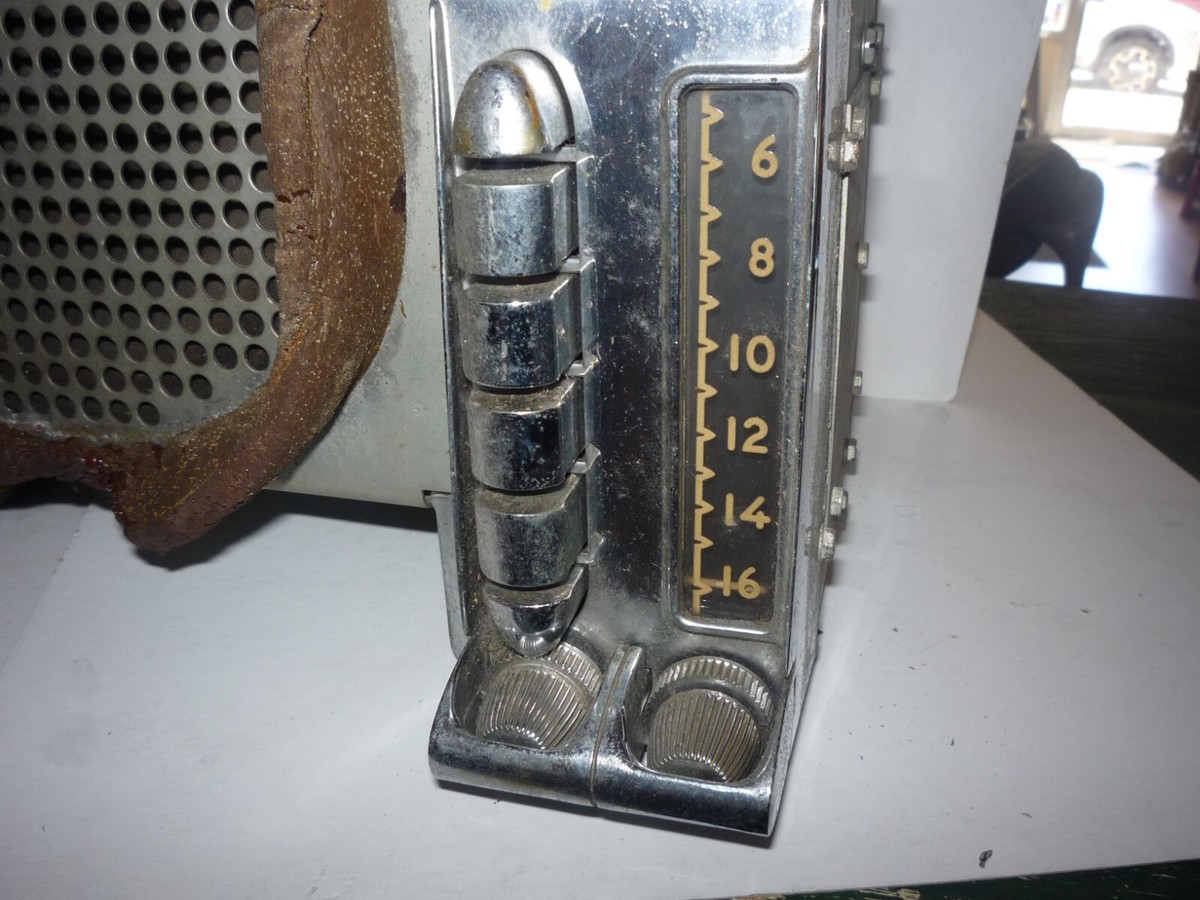 VTG PACKARD AUTOMOBILE CAR RADIO - UNTESTED 393772 PACKARD MOTOR