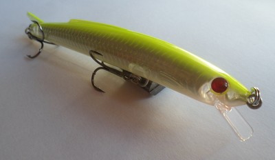 Leurre Minnow Nageur 12cm 12g - Dos Jaune Flanc Holo - Flottant Bruiteur - Qualité Mer