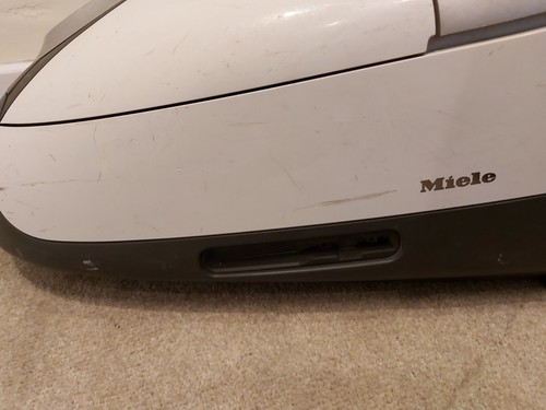 Miele Staubsauger - Allervac Sensor 5000 - nur Staubsaugergerät - sehr gebrauchte Kratzer - Bild 12 von 12