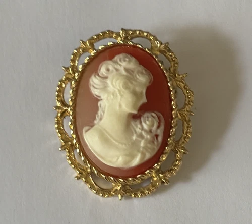 Vintage Goldtone Cameo Brooch Pin Costume Jewelry
