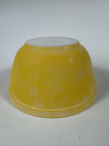 HTF Vintage Pyrex Bright All Yellow Mixing Bowls 4 Piece Set 402 403 404 READ - Picture 11 of 24
