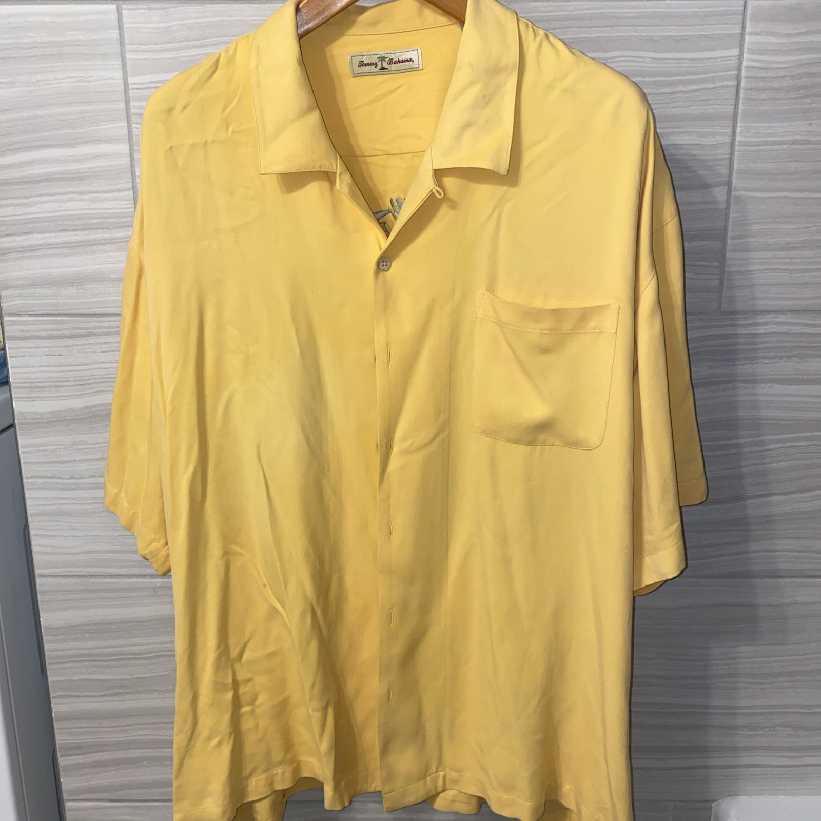 Tommy Bahama Shirt Men's XXL Yellow 100% Silk Button-up Short Sleeve Casual
