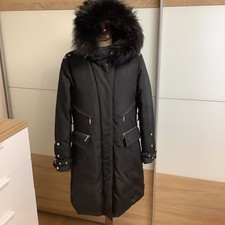 Moncler Daunen–Jacke mit Echtfell – Größe 3 oder Damengrösse 38/40 Farbe schwarz