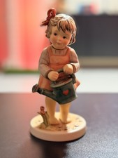 M.I. Hummel Figur 2276 „Die kleine Blumenfreundin / Summer Delight“ Limited