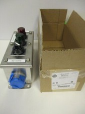 ALLEN BRADLEY 800H-3HZ4 HD SS CONTROL STATION/ENCLOSURE RED/GREEN/STOP START
