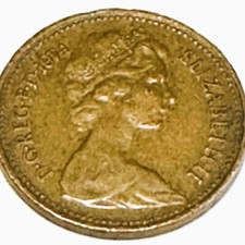 Vintage Antique Original Rare Coin Elizabeth II UK 1 New Penny 1974 DG REG F D 