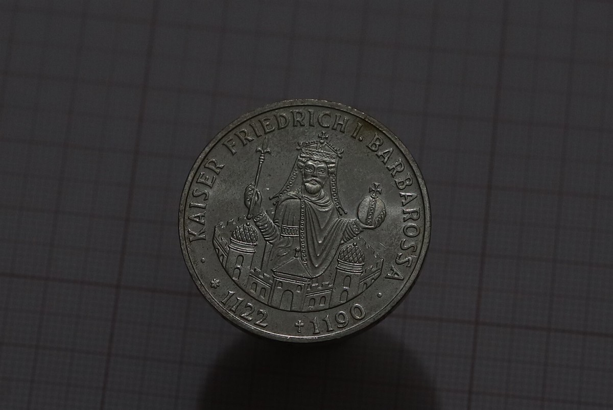 Ｇｌｕｈｅｎ～Ｄａｓ　Ｅｗｉｇｅ　Ｄａｓｅｉｎ 🧭 🇩🇪 GERMANY 10 Mark 1990 F - Silver - Kaiser Friedrich