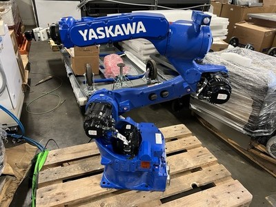 Yaskawa Motoman MA1440 Welding Robot YR-MA1440/MH12-A00 with 166312  166313
