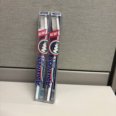 Aquafresh Direct FLEX NECK Toothbrushes, Medium Bristles 2ct | Vintage