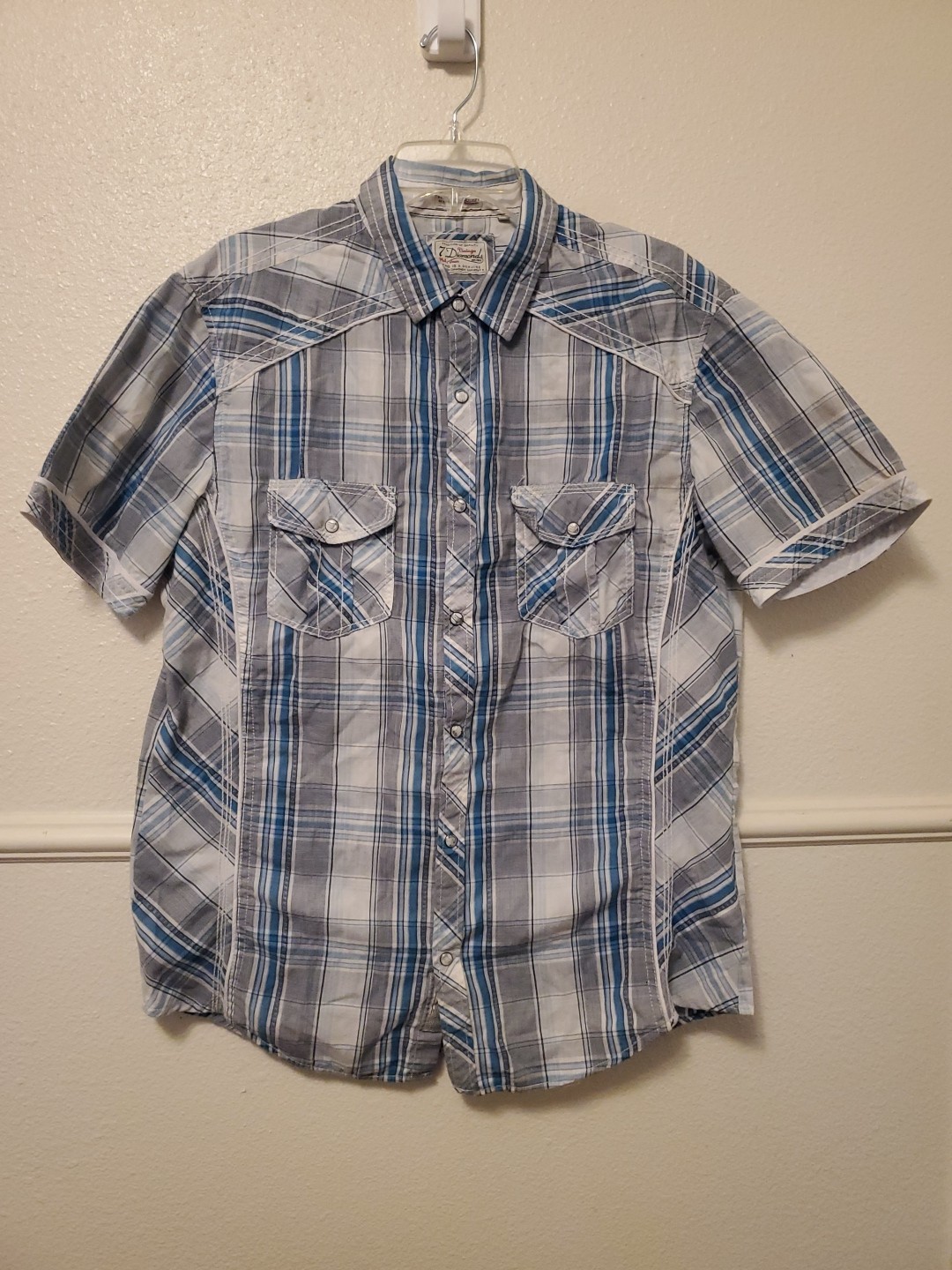 Picture 1 of 24