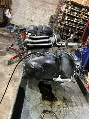 17 TRIUMPH STREET SCRAMBLER 900 ENGINE MOTOR CYLINDER HEAD CASES CRANK