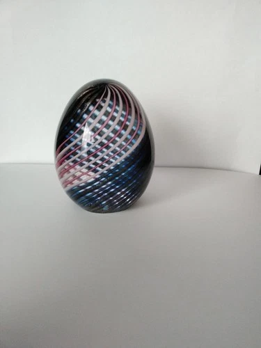 MURANO Art Glass Ribbon Swirl Paperweight.  Original Hand- Blown.  Egg-shaped.